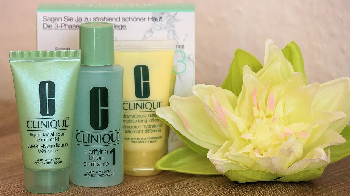 How to Choose Clean Beauty Products at Elmwood Shops: A Beginner's Guide